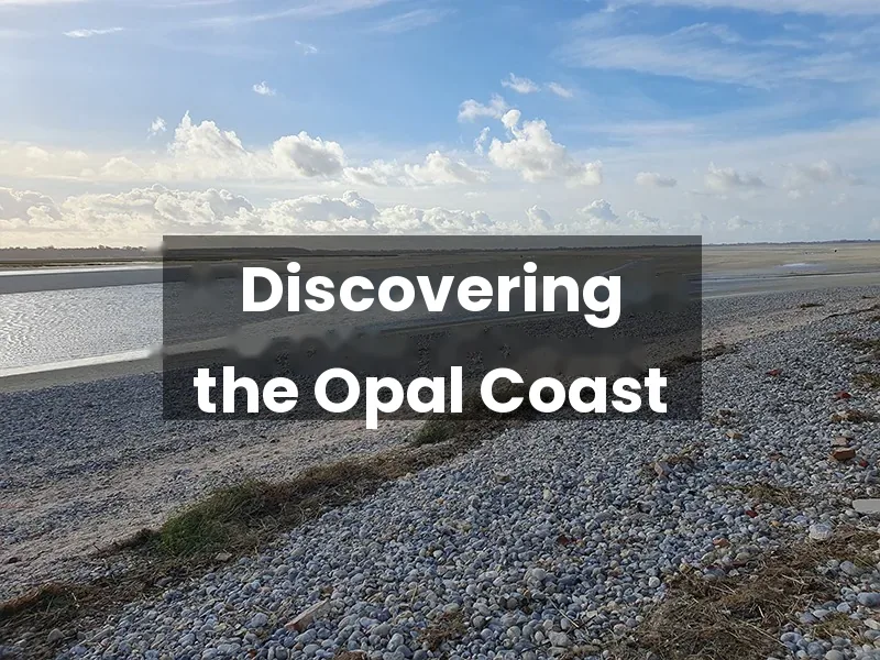 Discovering the Opal Coast, pebble beach and sky