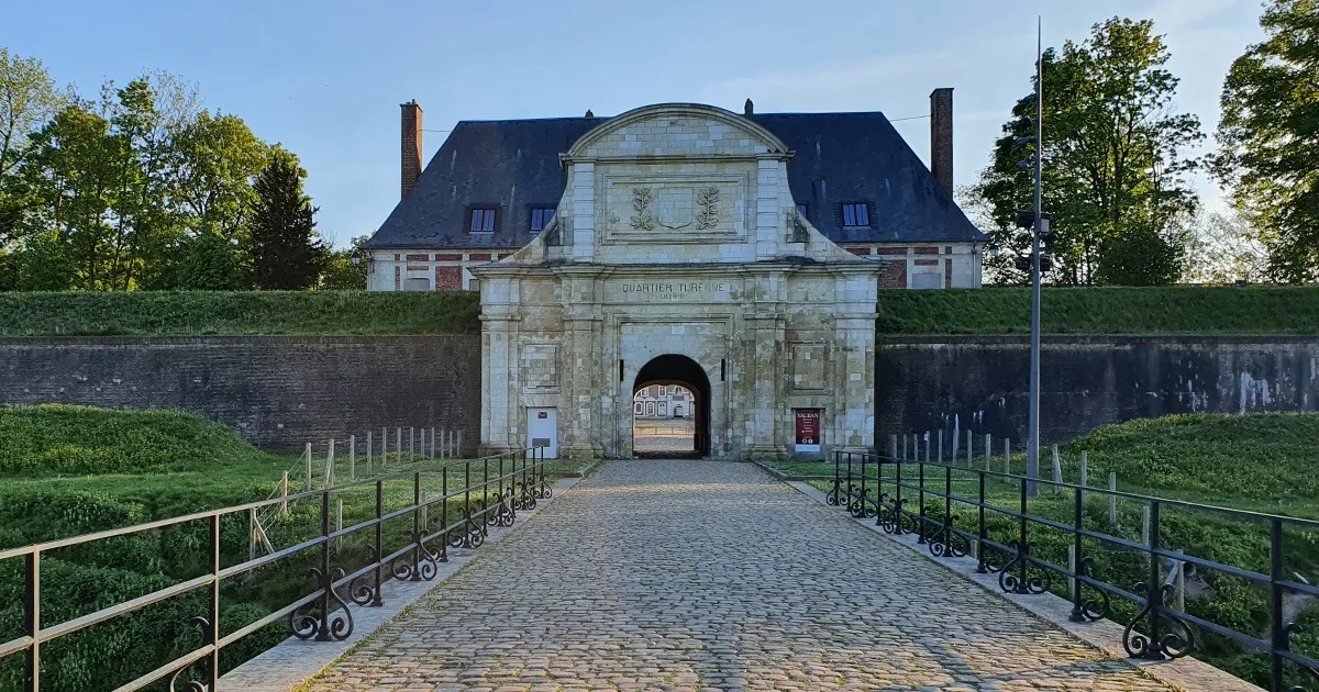 porte quartier turenne citadelle arras
