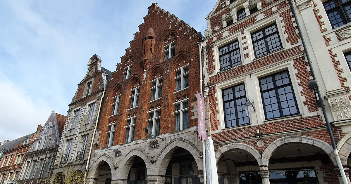maison rouge de l'hotel des trois luppars