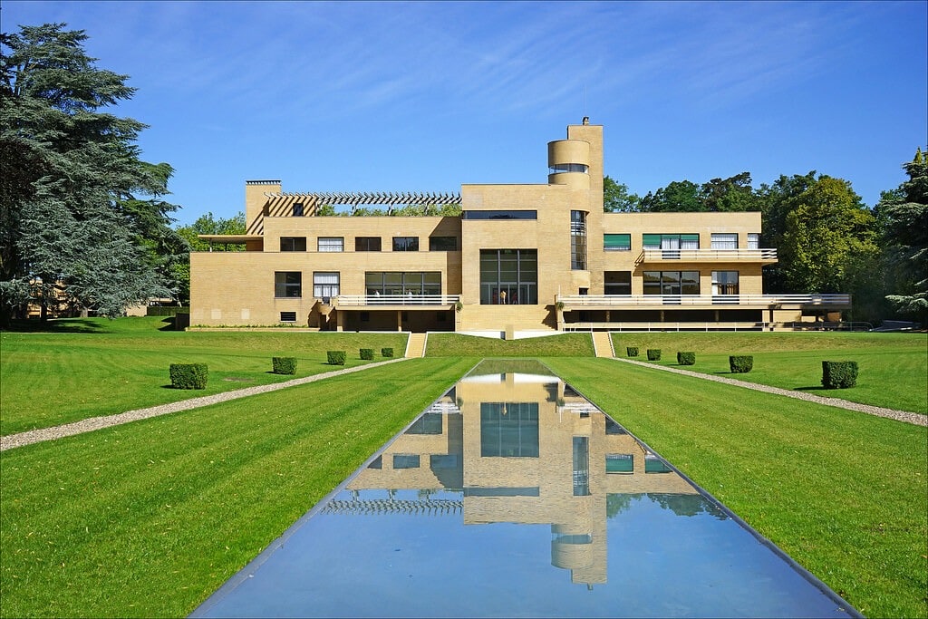 La façade sud de la villa Cavrois (Croix)